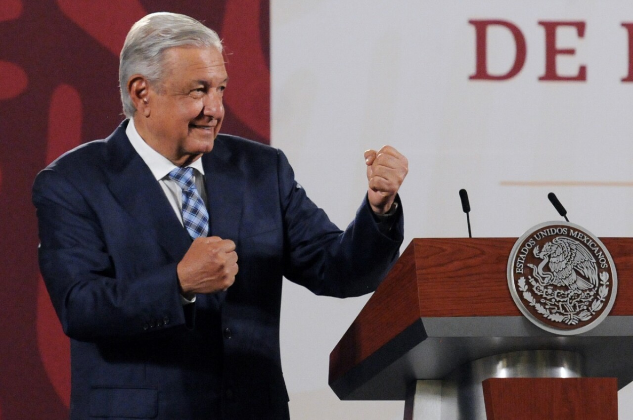 AMLO has not yet decided if he will ask Gerardo Esquivel to stay in Banxico