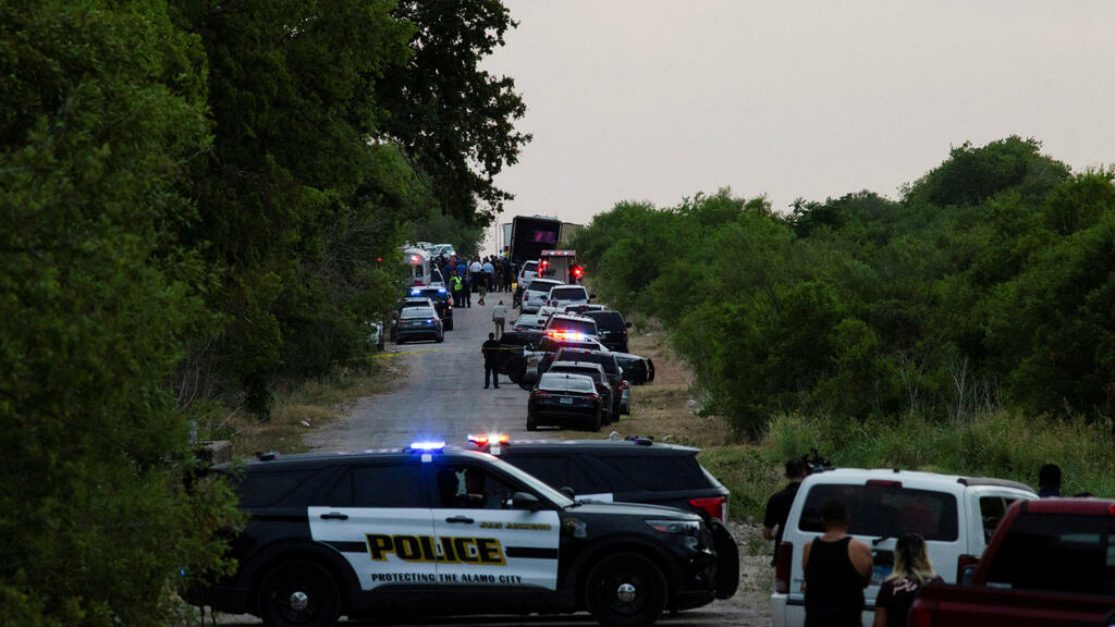 At least 50 immigrants found dead inside an abandoned truck