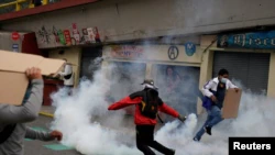 In photos |  Indigenous protesters continue to protest in the streets of Ecuador