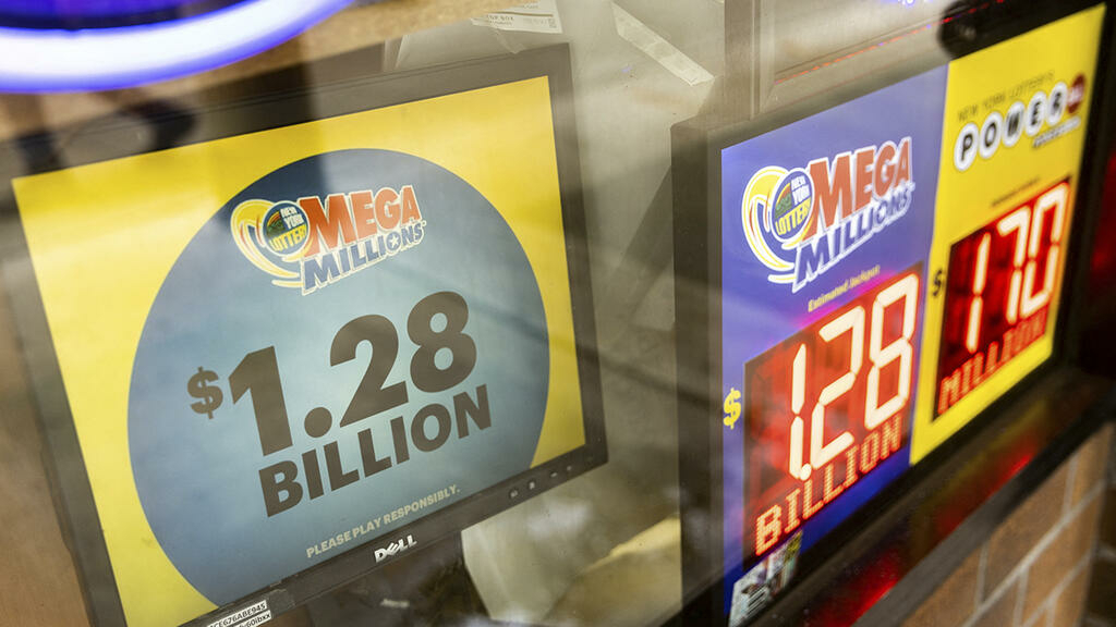 An Illinois resident won more than $1.3 billion in the Mega Millions lottery