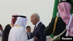 U.S. President Joe Biden arrives at King Abdulaziz International Airport, in Jeddah, Saudi Arabia, July 15, 2022. REUTERS/Evelyn Hockstein