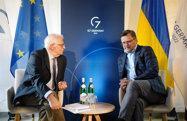 Archive - Josep Borrell and Dmitro Kuleba at the G7 summit last week