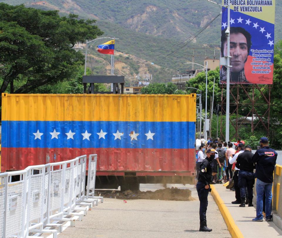Entrepreneurs prepare to reopen the border with Venezuela