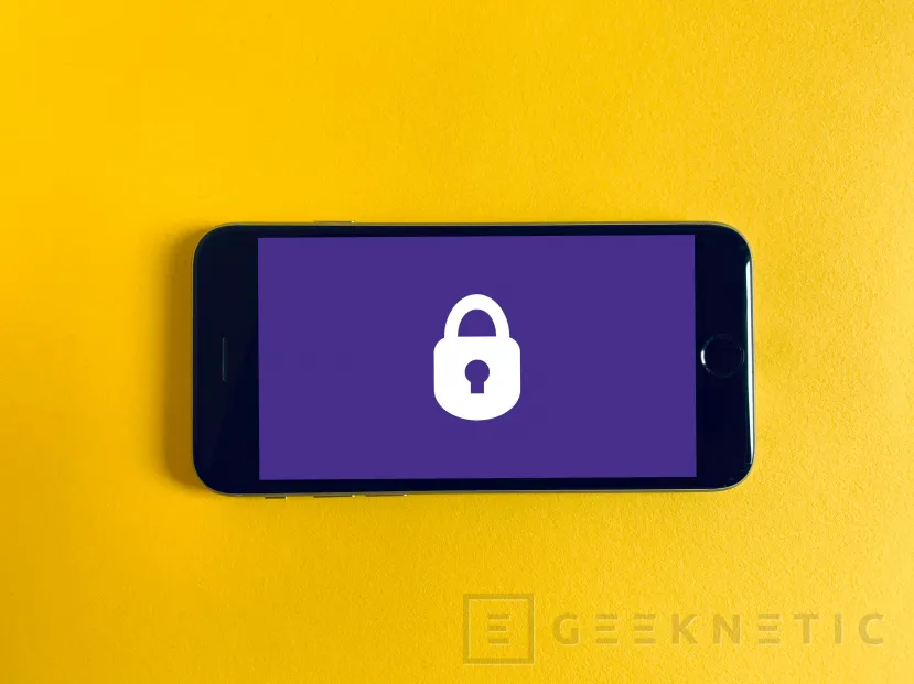 Geeknetic Google Authenticator: Protect your accounts 1