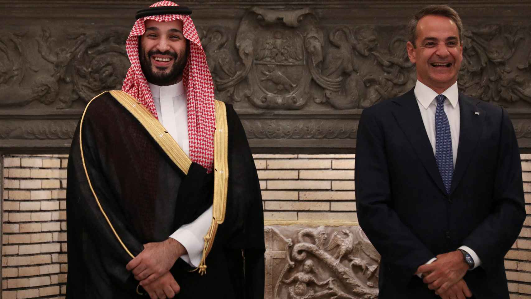 Mohamed Bin Salman promises in Greece "green and cheap energy" for Europe