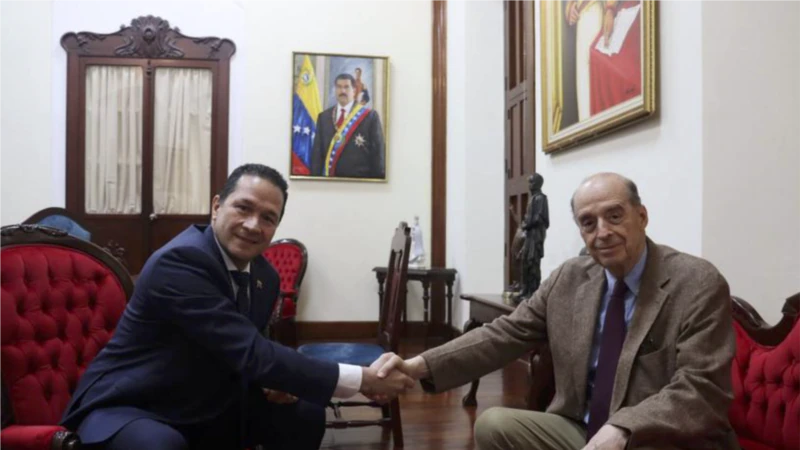 Petro Foreign Minister meets with his Venezuelan counterpart at the border