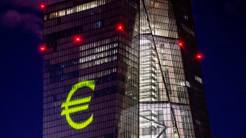 The euro falls to its lowest level in two decades on fears of a recession