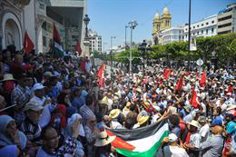 Tunisia unveils the draft of the new Constitution, which expands the powers of the president