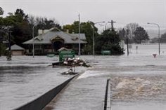 Up to 85,000 people affected by floods in southeastern Austrlia