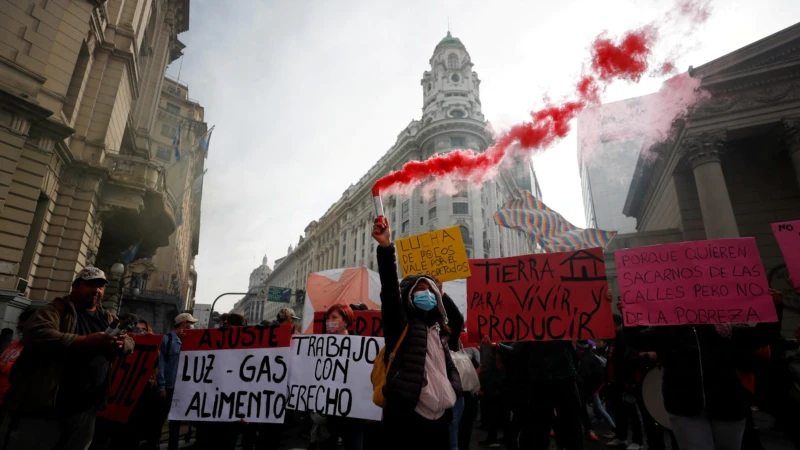 protesters demand more help from the government against inflation