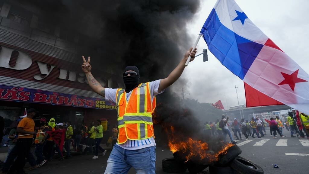 the weariness that brought thousands of Panamanians to the streets