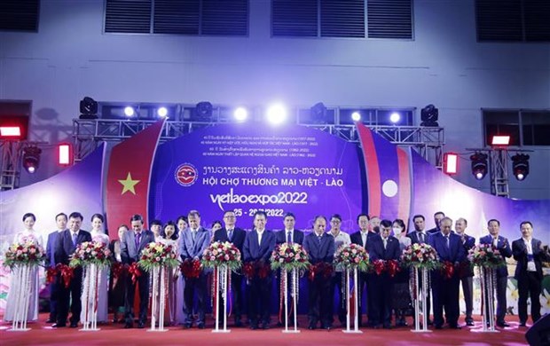 vietnam laos