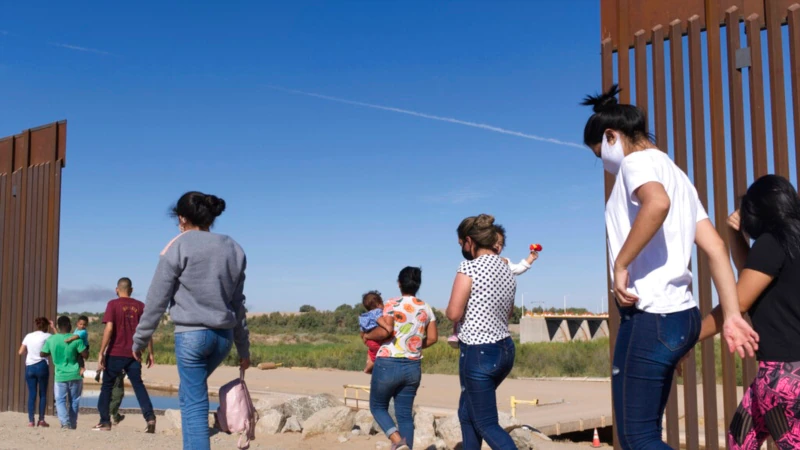 Illegal crossings on the southern border decrease in July