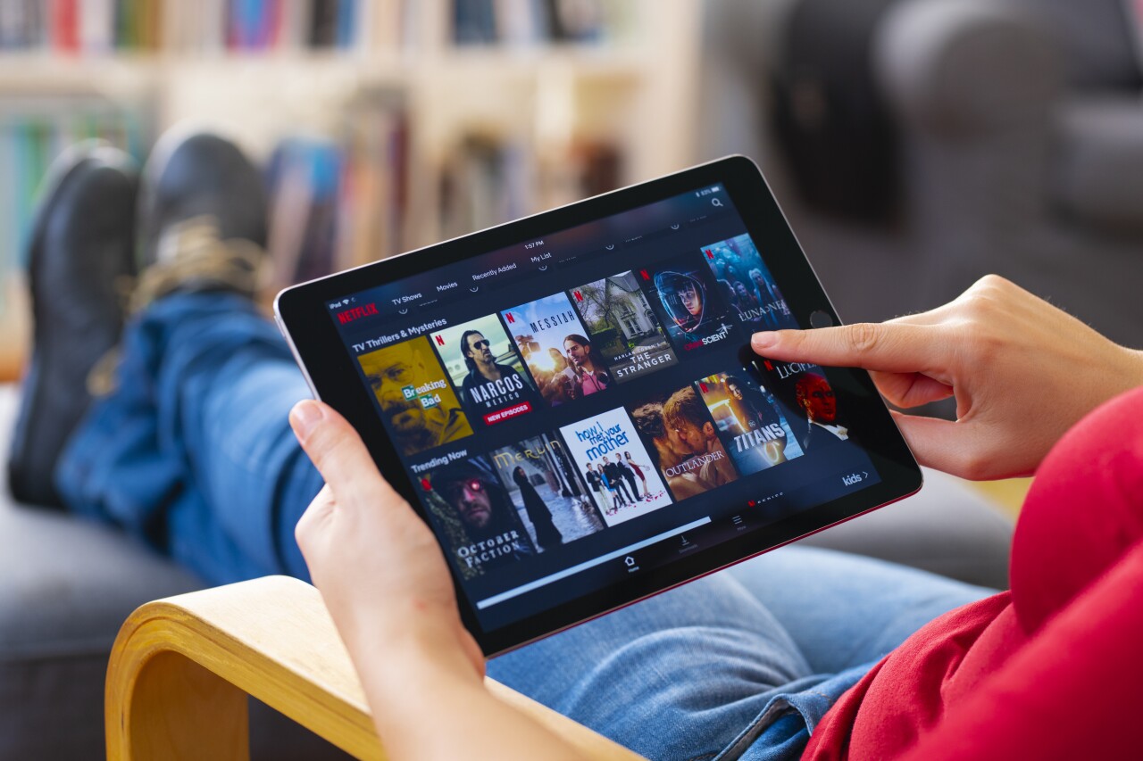 Netflix's ad-supported model would not include offline content, report