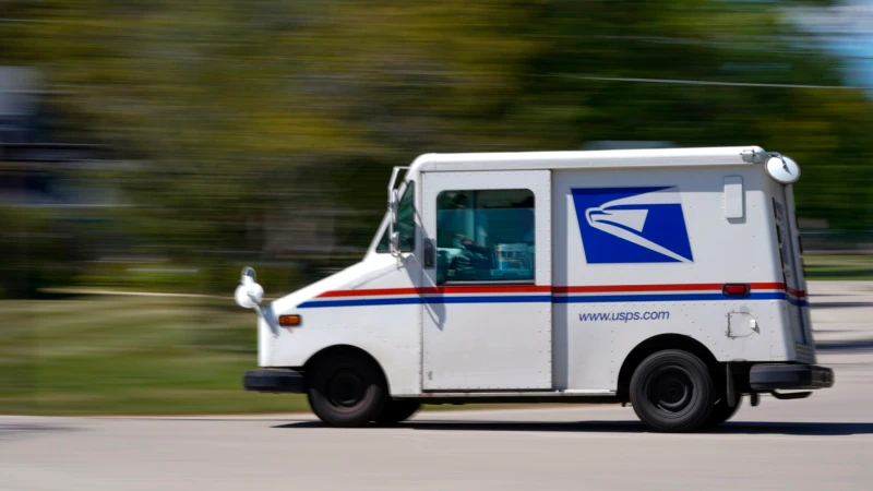 Postal worker in Florida dies after being attacked by dogs