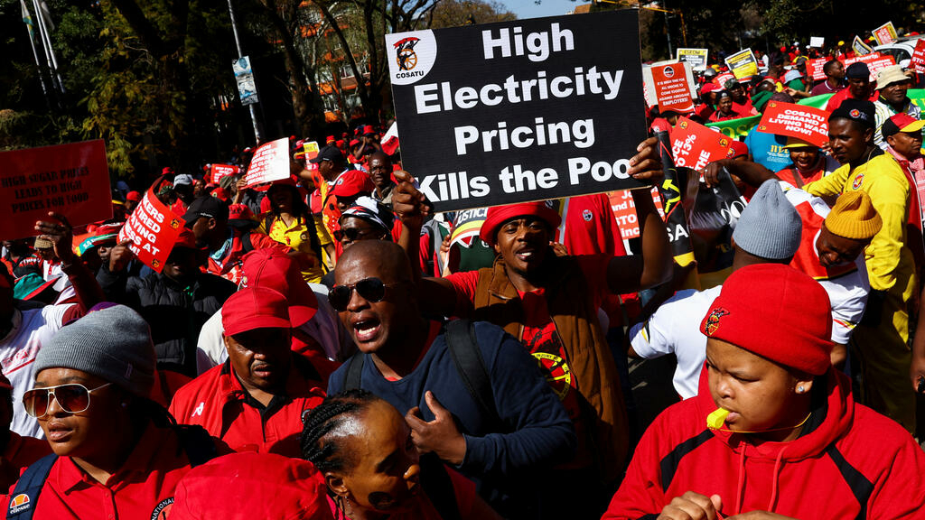 South Africans Mobilize Against Rising Cost of Living, Unemployment and Inflation