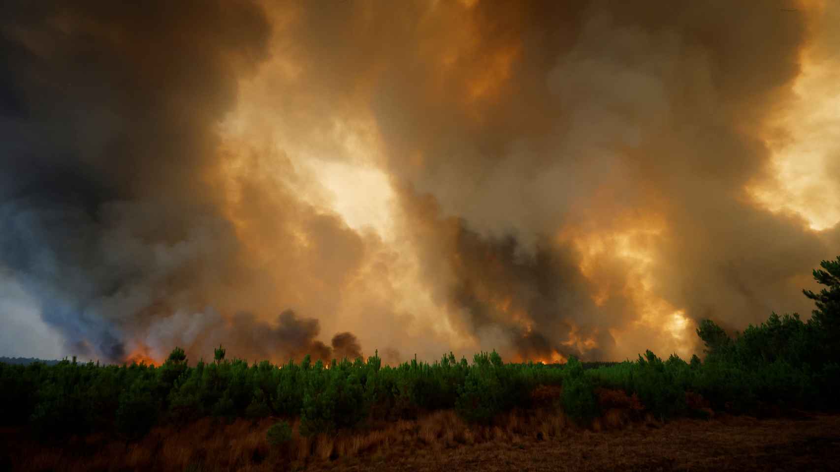 The fires in France force the border in Irun to be closed for hours