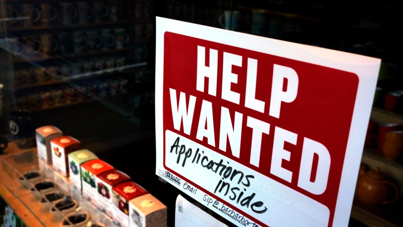 Unemployment in the US falls to the lowest since the start of the pandemic