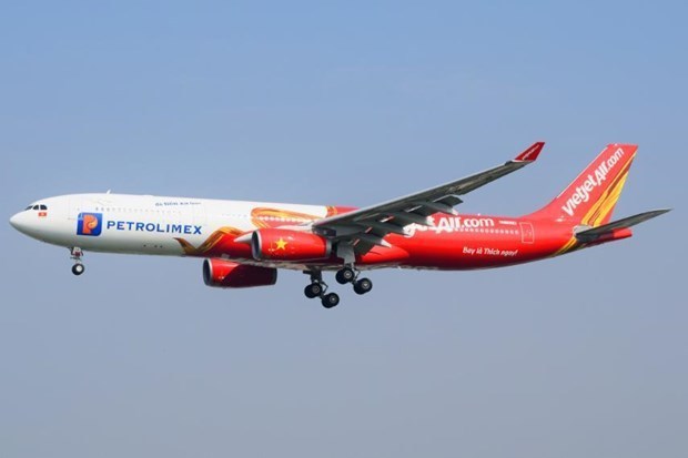 Vietjet records positive results in the first half