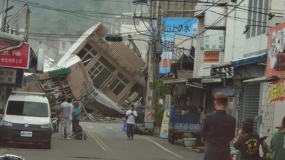 6.9-magnitude earthquake in Taiwan triggered tsunami warnings