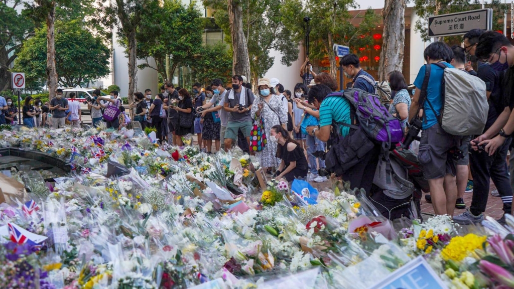 More than 2,500 people lined up to pay their respects to Queen Elizabeth II outside the British consulate in Hong Kong on September 12, 2022.