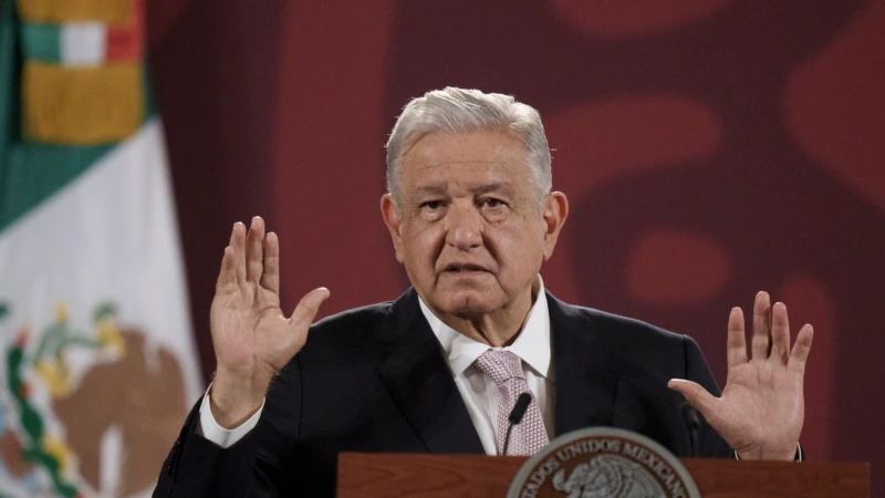 López Obrador defends the presence of the military in the streets of Mexico