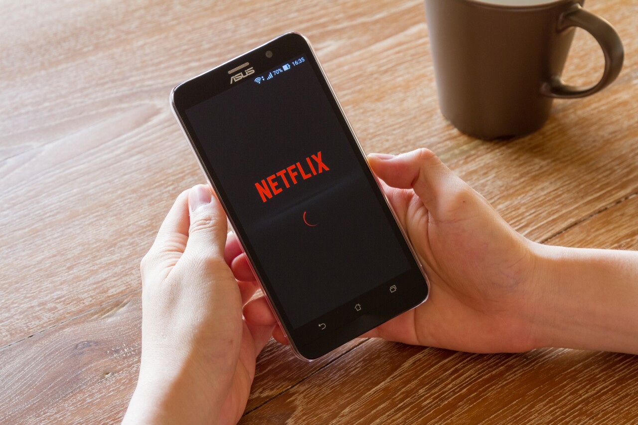 Netflix would charge between 7 and 9 dollars in its plan with ads