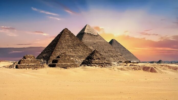 New explanation about the Pyramids of Giza