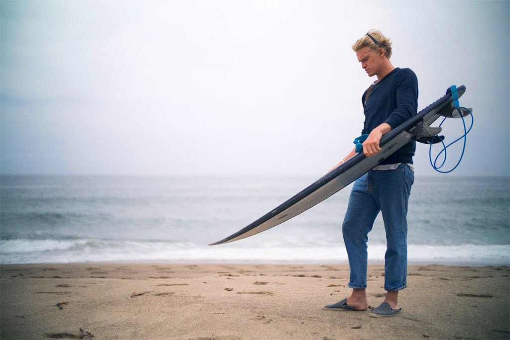 The United Nations Development Program has named Australian singer Cody Simpson a Defender of the Oceans.