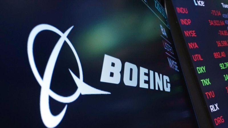 Boeing records loss of 3,300 million linked to defense programs