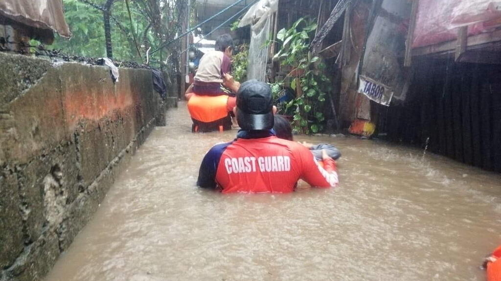 Dozens killed by floods in southern Philippines