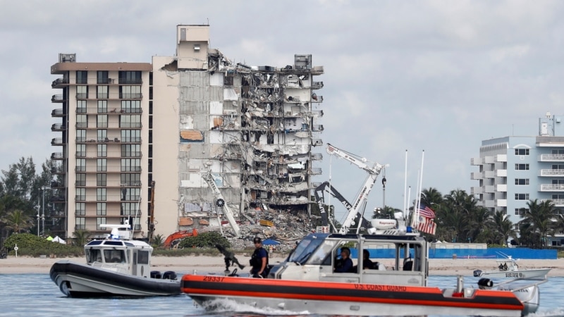 Evacuated condominium building in Miami Beach near the one that collapsed