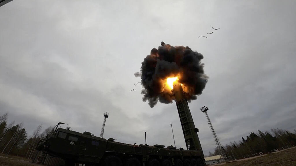 Russia activates its "strategic" forces for a massive nuclear attack drill