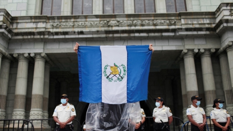 The highest anti-corruption official in the United States travels to Guatemala