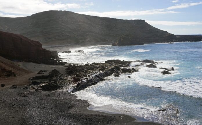 The rocks of the Moon and Lanzarote are almost identical