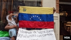 A group of Venezuelan migrants in San José, Costa Rica.  Photo Miguel Bravo, VOA