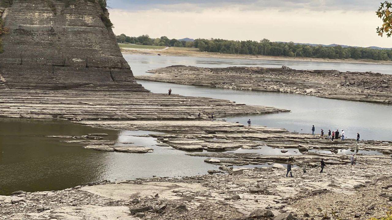 low level allows access to an island on foot