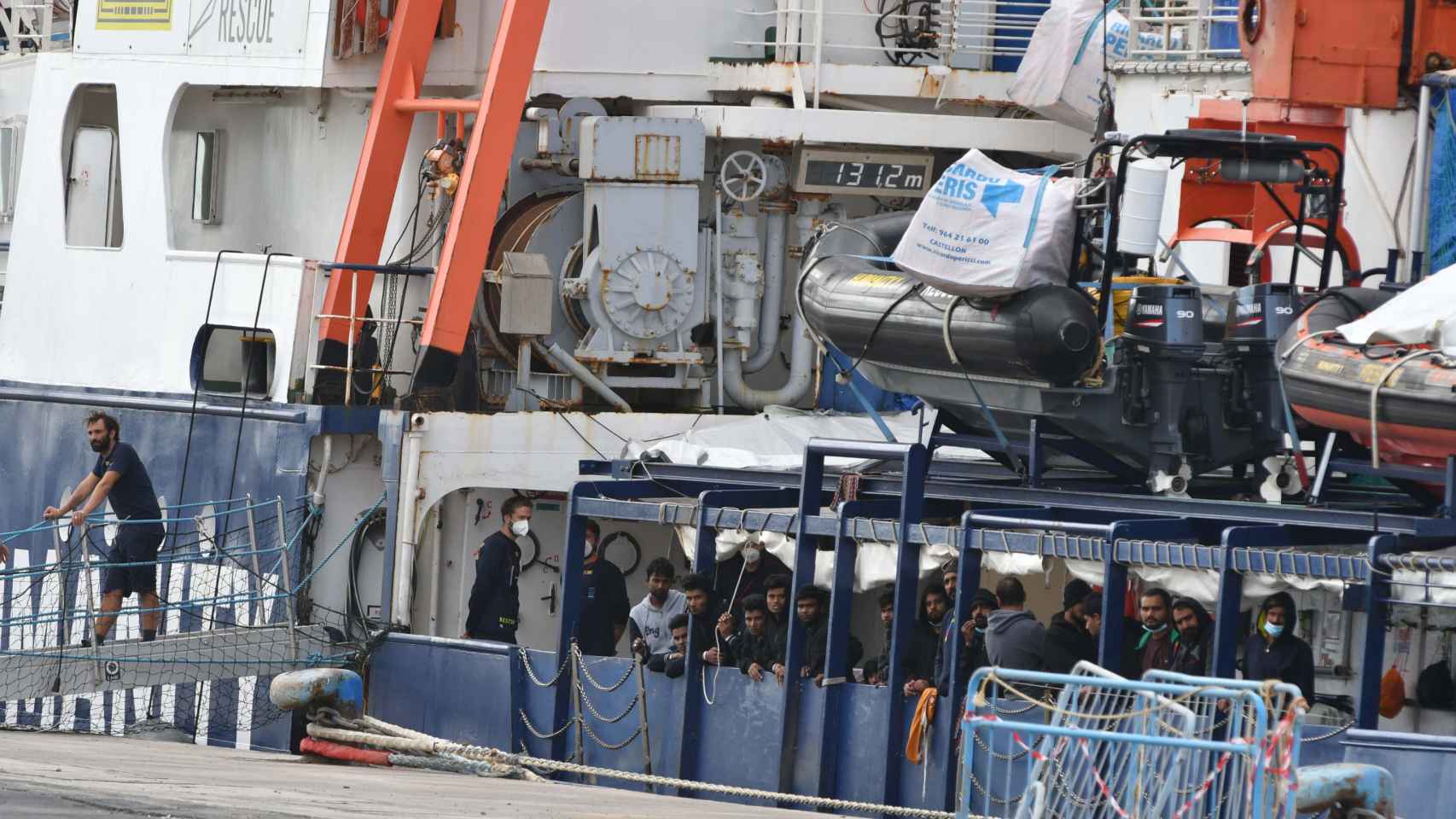 A ship with 572 immigrants arrives in Italy and the Government of Meloni will only attend to the vulnerable