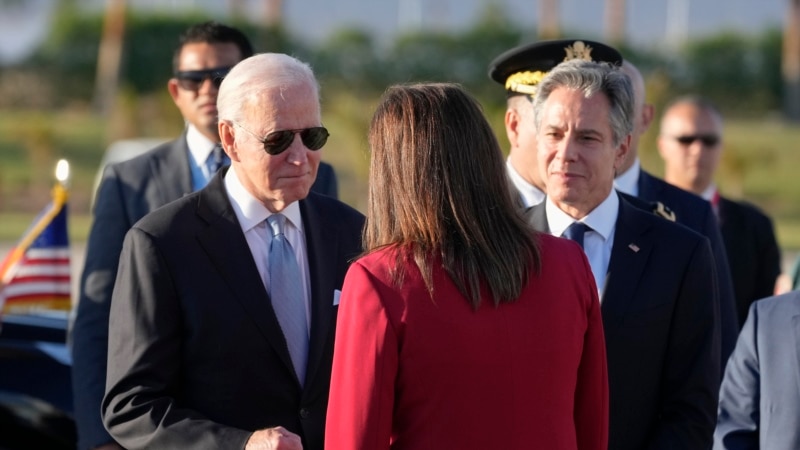 Biden arrives in Egypt for climate summit