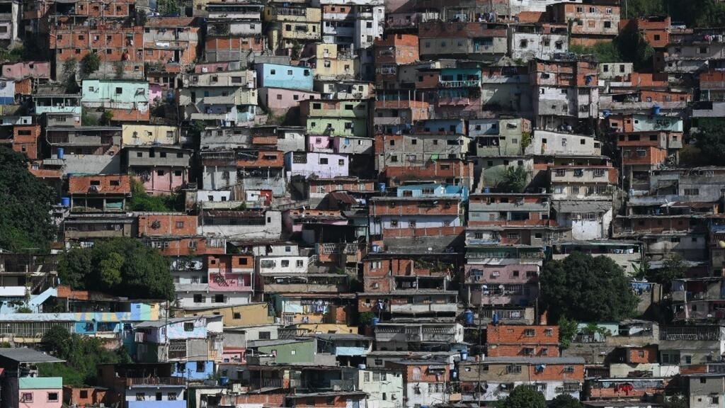 Extreme poverty in Venezuela fell to 53.3%, a drop of 14.7 points compared to 2021