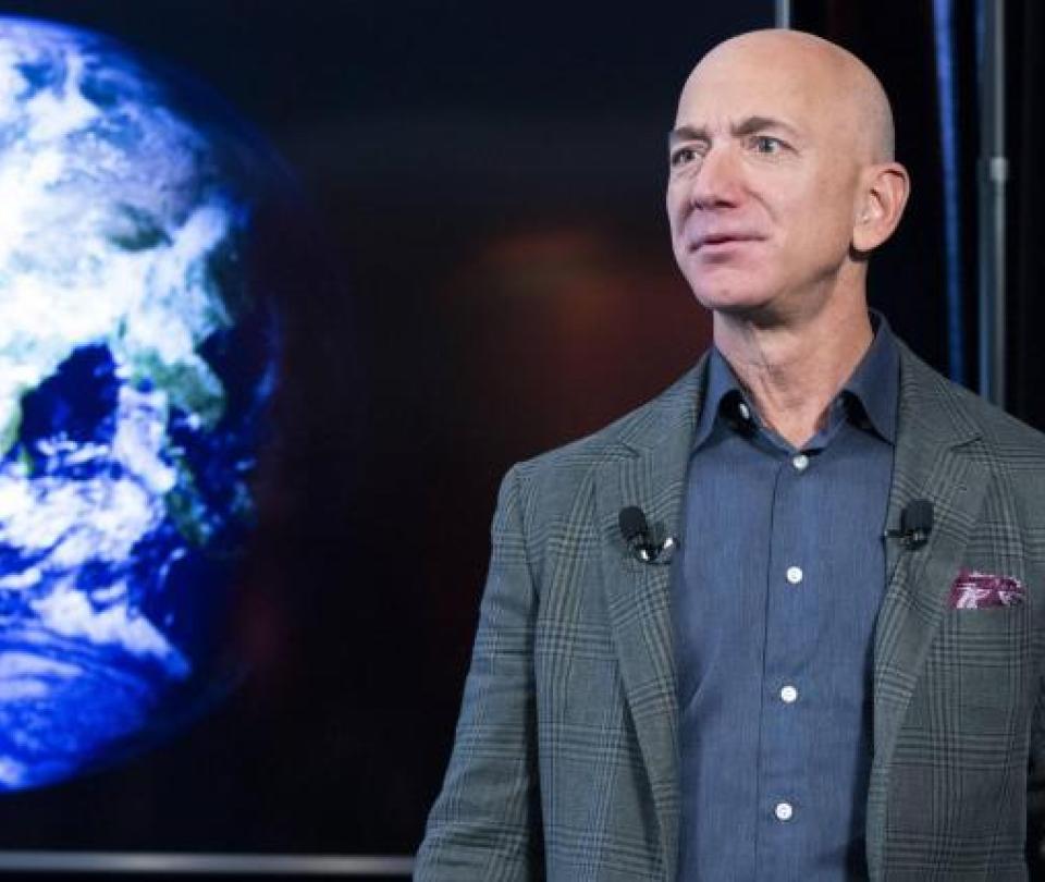 Jeff Bezos announced that he will donate his fortune in life: what will he use it for?