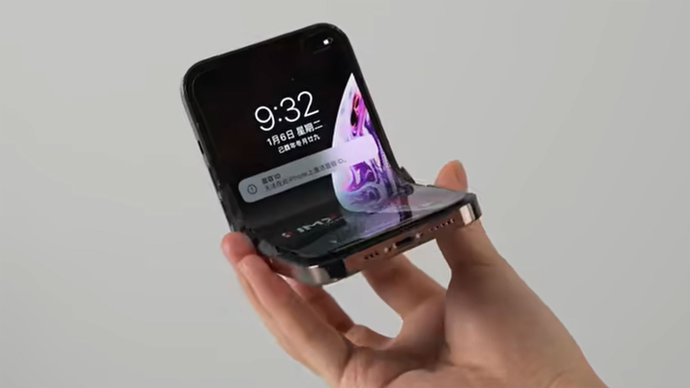 Someone gets ahead of Apple and creates the first fully functional foldable iPhone