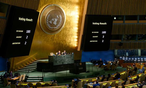 The General Assembly rejects for the thirtieth time and an overwhelming majority the embargo on Cuba