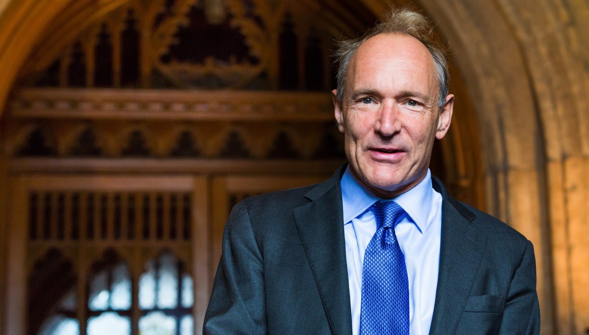 Tim Berners-Lee, the creator of the web pages, charges against Web3 and the blockchain and says that the future of the Internet is called Solid