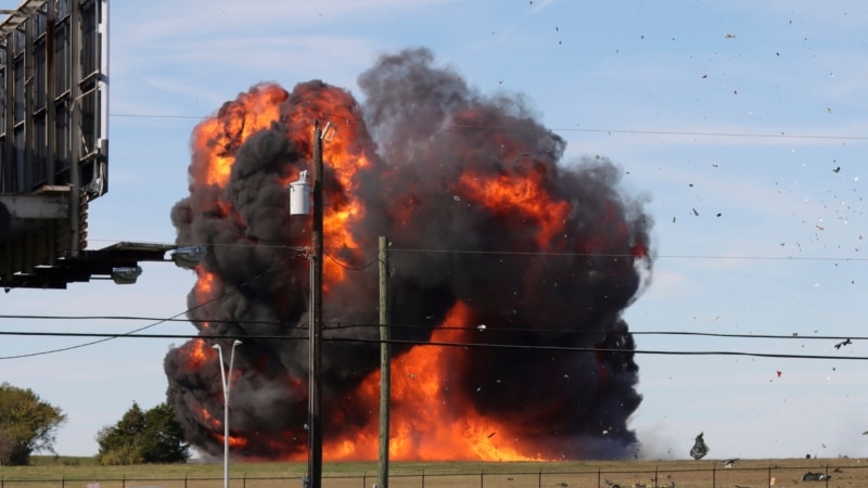 Two military planes collide at Dallas air show