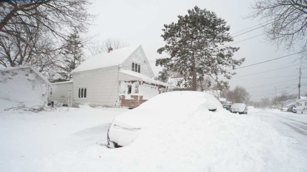 Snow covers a vehicle on December 24, 2022, in Hamburg, New York.  (Photo: John Normile/Getty Images)