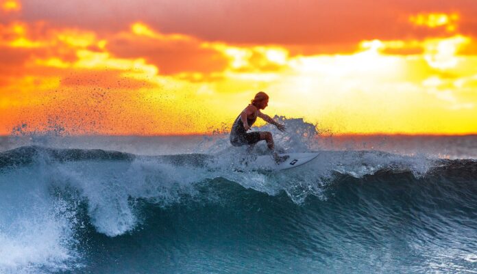 About surfing in Indonesia and Southeast Asia: havens of sport