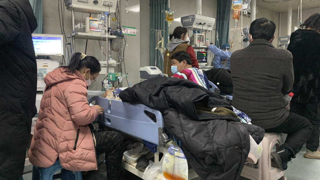 Beijing hospitals overwhelmed by the increase in Covid-19 cases