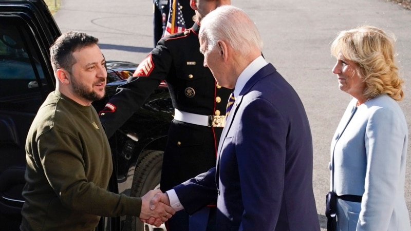 Biden welcomes Zelenskyy to the White House