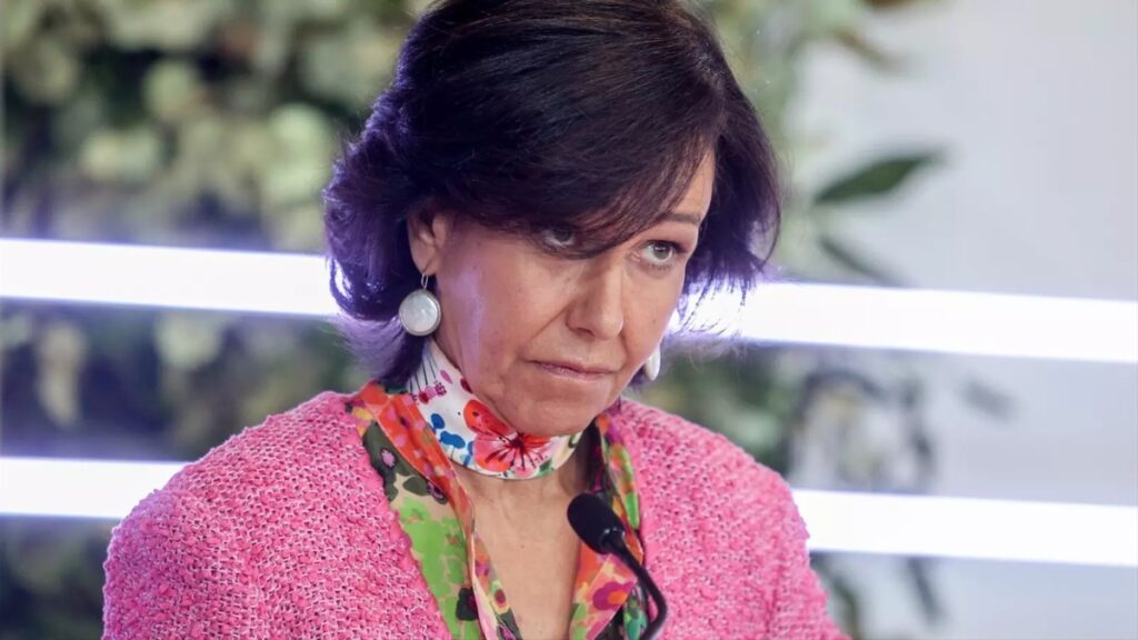 Botín will lose influence in Europe in the middle of a legal battle against Sánchez for the 'tax'